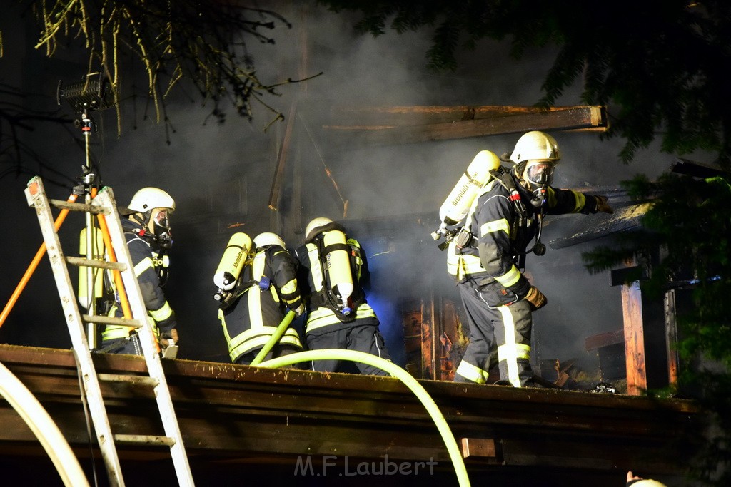 Grossfeuer Einfamilienhaus Siegburg Muehlengrabenstr P0192.JPG - Miklos Laubert